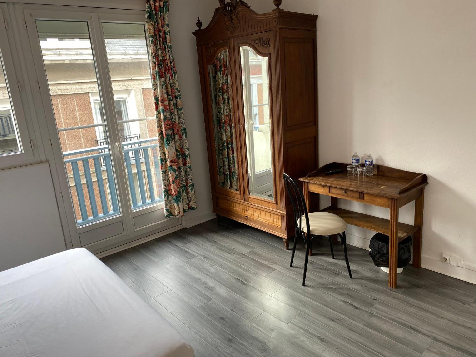 Hotel Restaurant L'Annexe แซ็ง-วาเลรี-อ็อง-คู ภายนอก รูปภาพ